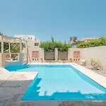 Exclusive Pool Marina Retreat